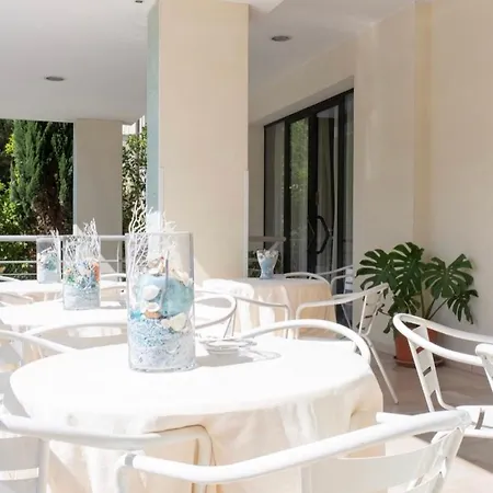 Miro Hotel 3*