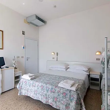 Miro' Hotel 3*